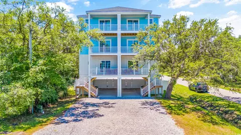 123 B 16th Ave N, Surfside Beach, SC 29575