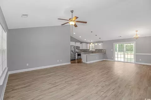 326 Macarthur Dr, Conway, SC 29527 photo 3