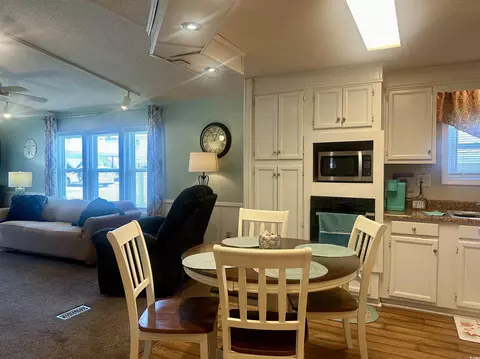376 Sanddollar Dr, Surfside Beach, SC 29575 photo 3