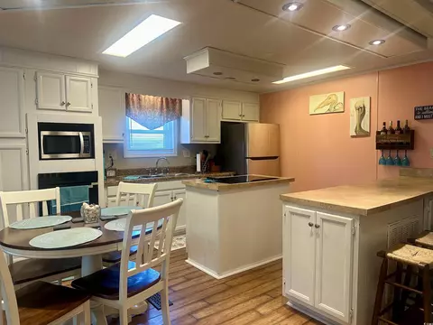 376 Sanddollar Dr, Surfside Beach, SC 29575 photo 4