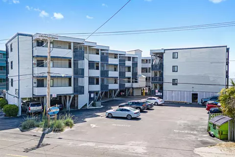 814 N Waccamaw Dr #103, Murrells Inlet, SC 29576
