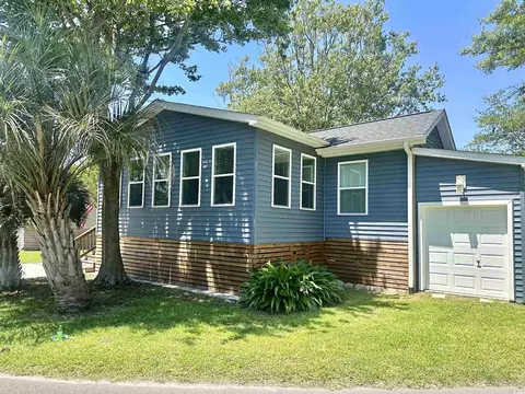 249 Flamingo Dr, Surfside Beach, SC 29575