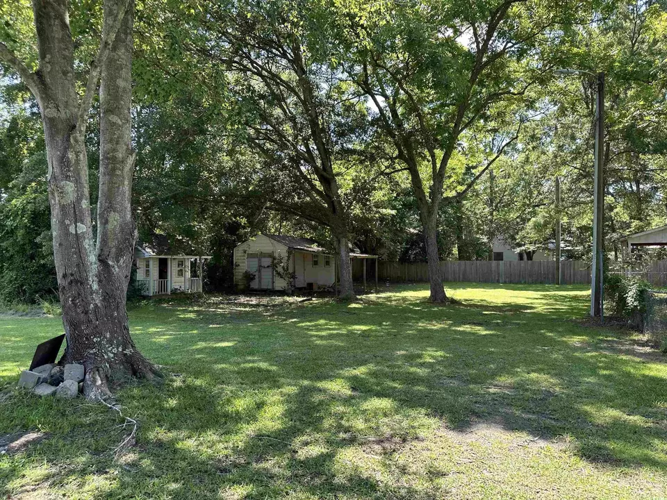 8 S Magnolia Ave, Andrews, SC 29510 13 Photos Movoto