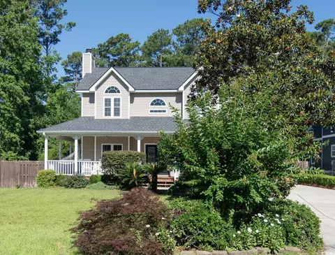 134 Red Maple Dr, Pawleys Island, SC 29585