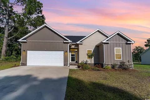 4165 Charleston Oaks Dr, Loris, SC 29569