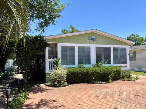 448 Pampas Dr, Surfside Beach, SC 29575