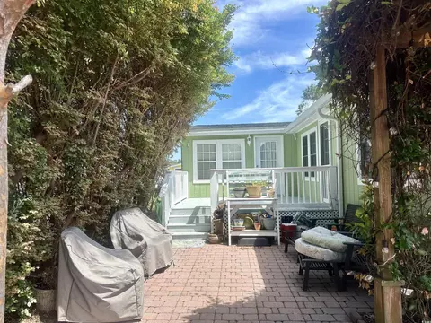 448 Pampas Dr, Surfside Beach, SC 29575 photo 2