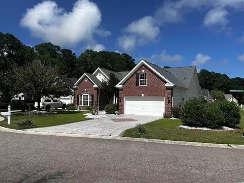 1300 Manchester Ct, Murrells Inlet, SC 29576