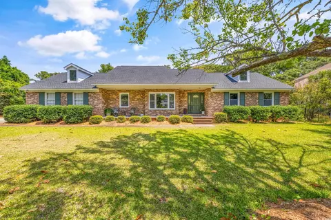 404 Pinecrest Dr, Myrtle Beach, SC 29572