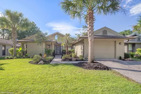 985 Cedarwood Cir, Myrtle Beach, SC 29572