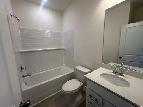 Bath - 537 Honeyhill Loop, Conway, SC 29526 photo 3 of 3