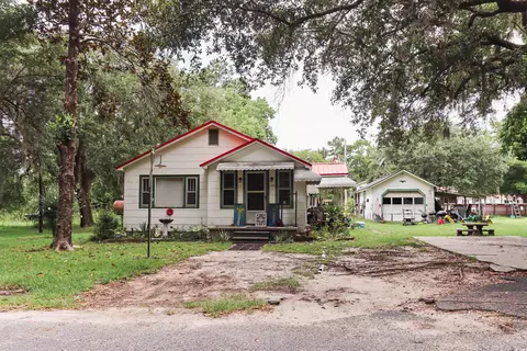 104 Kirkwood Ln, Georgetown, SC 29440