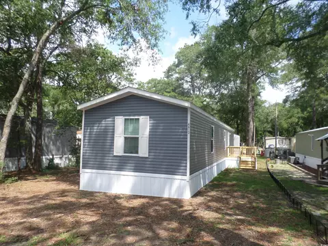 4613 Pelican St, North Myrtle Beach, SC 29582