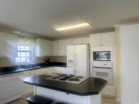 1752 Mason Cir, Surfside Beach, SC 29575 photo 5