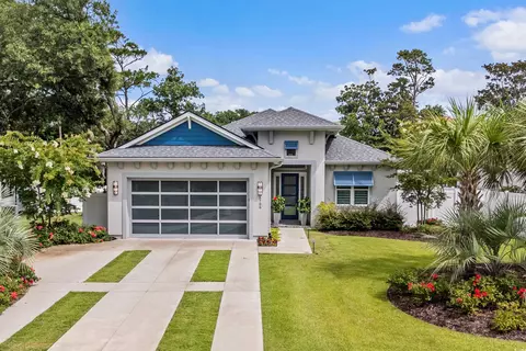 5706 Springs Ave, Myrtle Beach, SC 29577