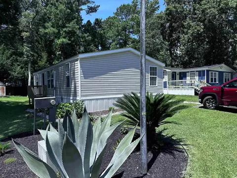 52 Columbia Dr, Myrtle Beach, SC 29577