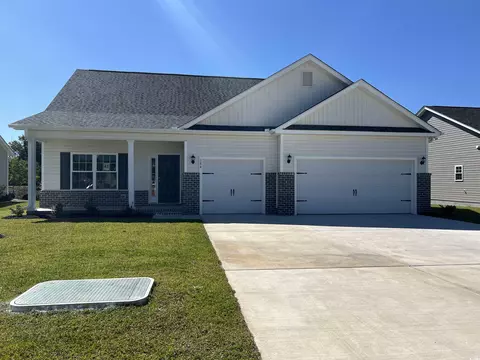 384 Hayloft Cir, Conway, SC 29526