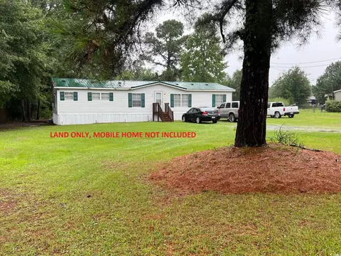 618 Robin St, Loris, SC 29569 photo 2