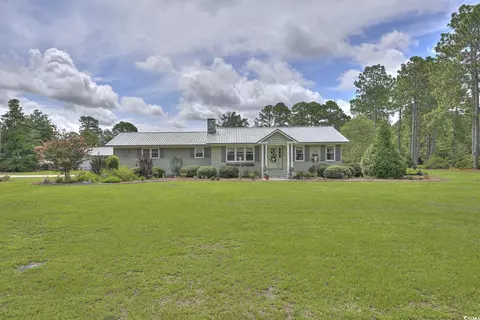 1727 2nd St, Loris, SC 29569