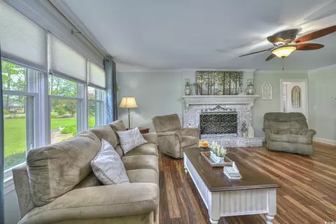 1727 2nd St, Loris, SC 29569 photo 5