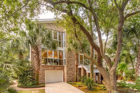 5 Bobcat Dr, Pawleys Island, SC 29585