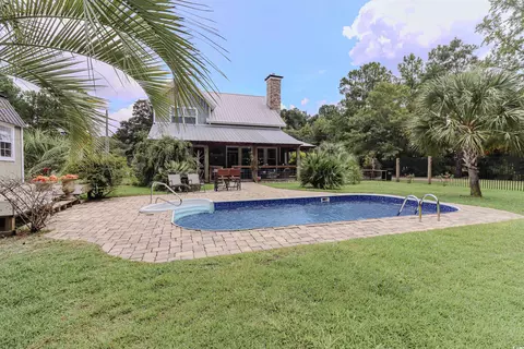 586 Loop Cir, Longs, SC 29568 photo 3