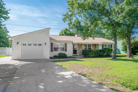613 Plantation Dr, Myrtle Beach, SC 29575