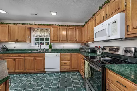 531 Allen St, Loris, SC 29569 photo 8