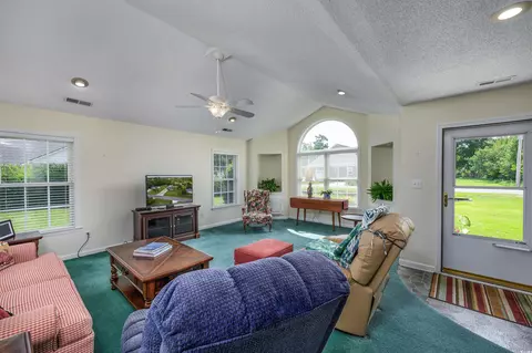 531 Allen St, Loris, SC 29569 photo 4