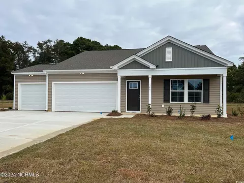 364 Mayflower Dr, Calabash, NC 28467