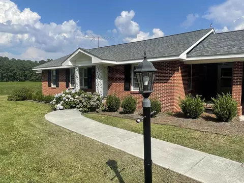 1472 Woods Rd, Pamplico, SC 29583
