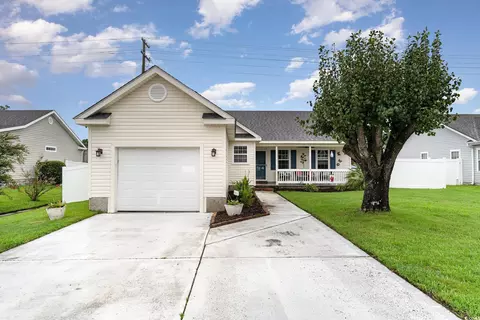 9541 Sullivans Dr, Murrells Inlet, SC 29576