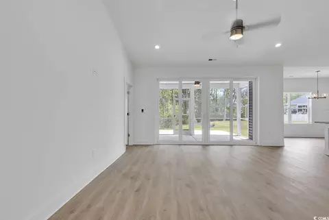 318 Dunbarton Ln, Conway, SC 29526 photo 8