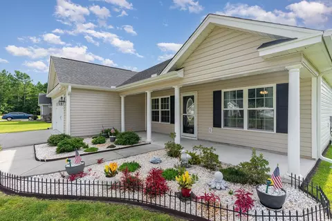 304 Macarthur Dr, Conway, SC 29527 photo 2