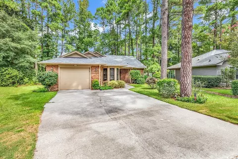 121 Boxwood Ln, Conway, SC 29526