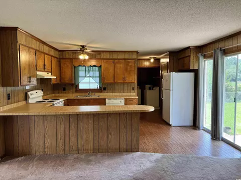 318 Stephen Ct, Mullins, SC 29574