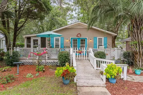 614 7th Ave S, Surfside Beach, SC 29575