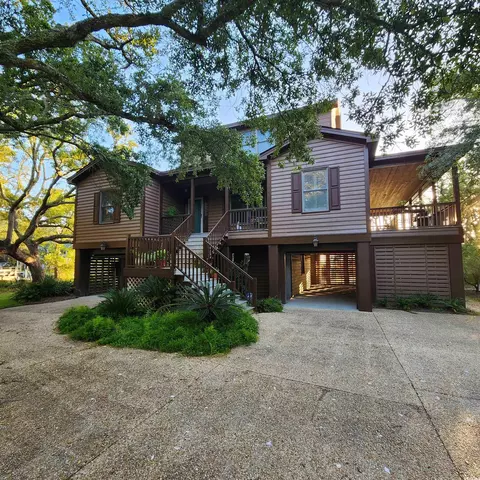127 Old Tram Way, Pawleys Island, SC 29585