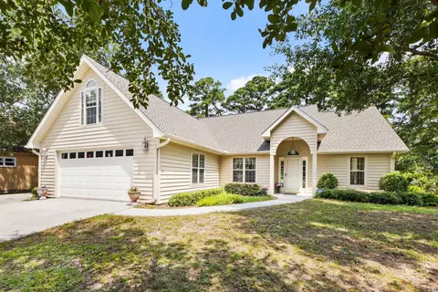 4045 River Hills Dr, Little River, SC 29566