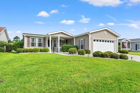 306 Lakeside Crossing Dr, Conway, SC 29526