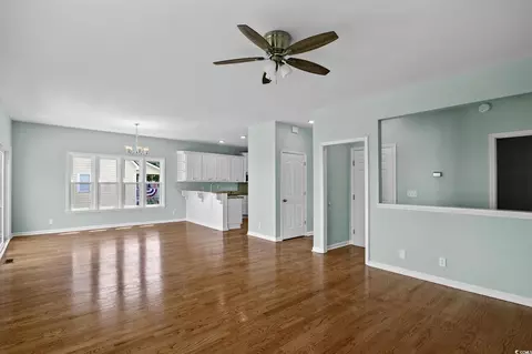 404 Sassanqua Dr, Georgetown, SC 29440 photo 4