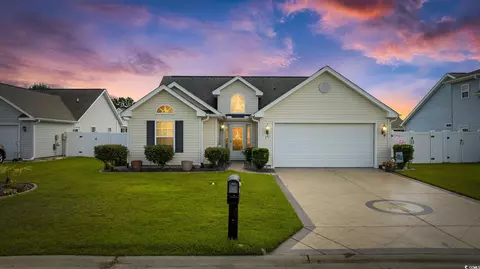 271 Four Leaf Ln, Murrells Inlet, SC 29576