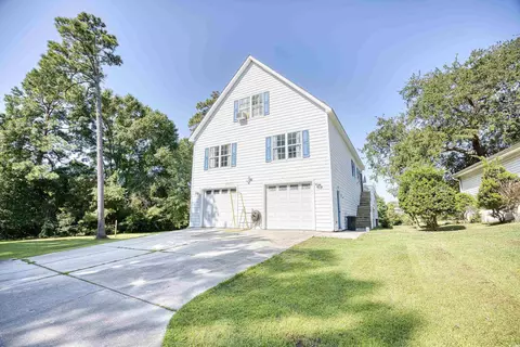 11004 Bay Dr, Little River, SC 29566