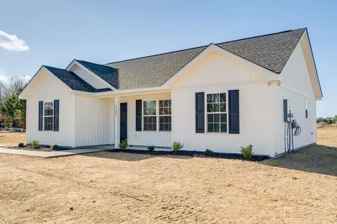 4285 J H Martin Rd, Galivants Ferry, SC 29544