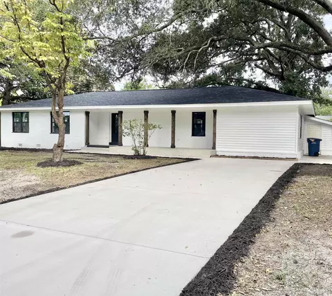 6206 Sumter Dr, Myrtle Beach, SC 29572