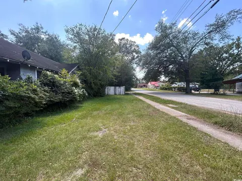 900 E Calhoun St, Dillon, SC 29536 photo 4