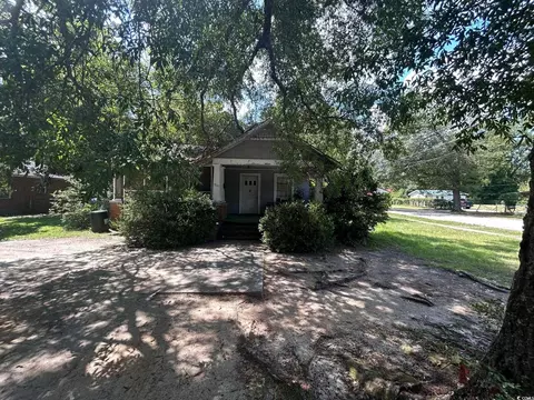 900 E Calhoun St, Dillon, SC 29536