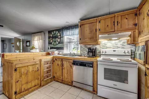 350 Samuel Rd, Loris, SC 29569 photo 4
