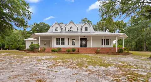 408 Twin Oaks Ct, Darlington, SC 29540