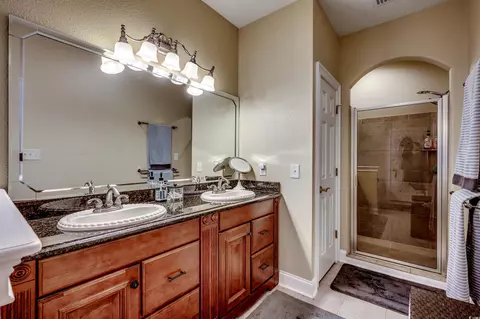 Bath - 2911 Red Bluff Rd, Loris, SC 29569 photo 4 of 6